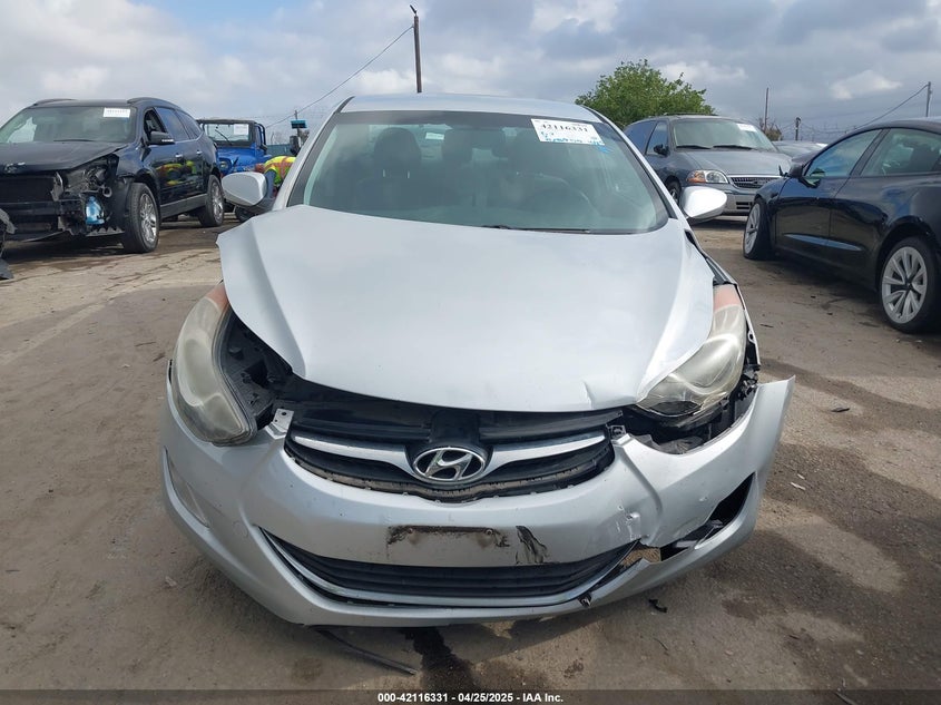 2012 HYUNDAI ELANTRA VIN: 5NPDH4AE9CH073774