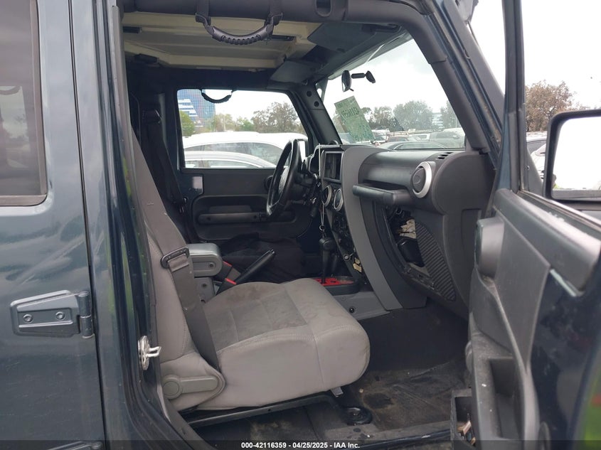 2008 JEEP WRANGLER UNLIMITED VIN: 1J8GA59138L525836