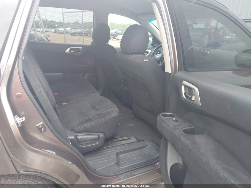 2015 NISSAN PATHFINDER VIN: 5N1AR2MN0FC622662
