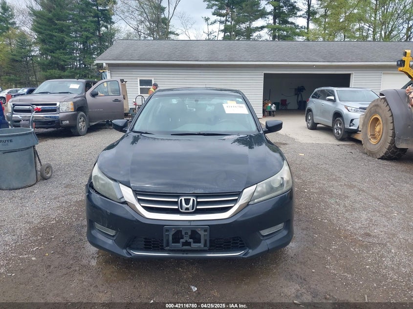 2013 HONDA ACCORD VIN: 1HGCR2F5XDA037902