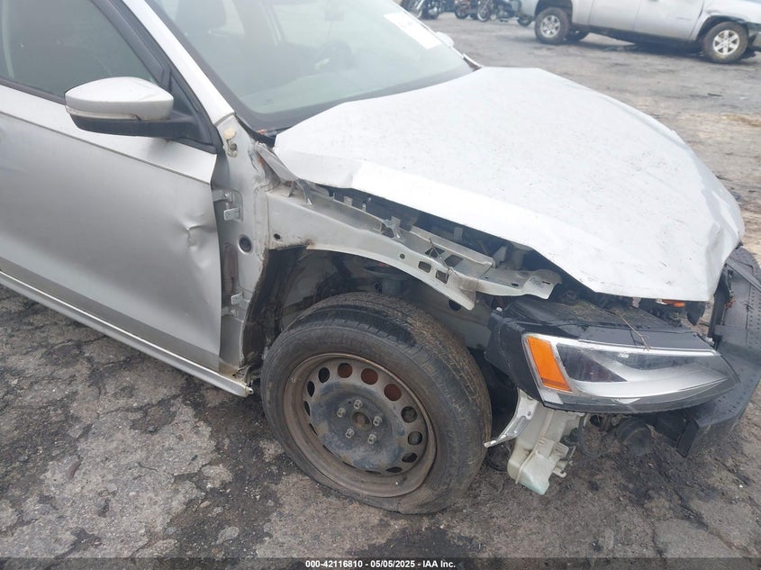 2014 VOLKSWAGEN JETTA 1.8T SE - 3VWD17AJXEM240334