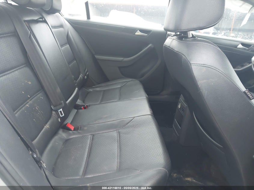 2014 VOLKSWAGEN JETTA 1.8T SE - 3VWD17AJXEM240334