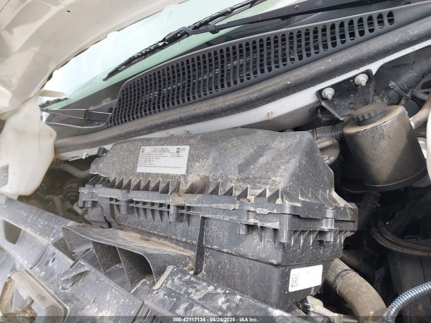 2022 GMC Savana Cutaway Work Van VIN: 7GZ37TC74NN077999 Lot: 42117134