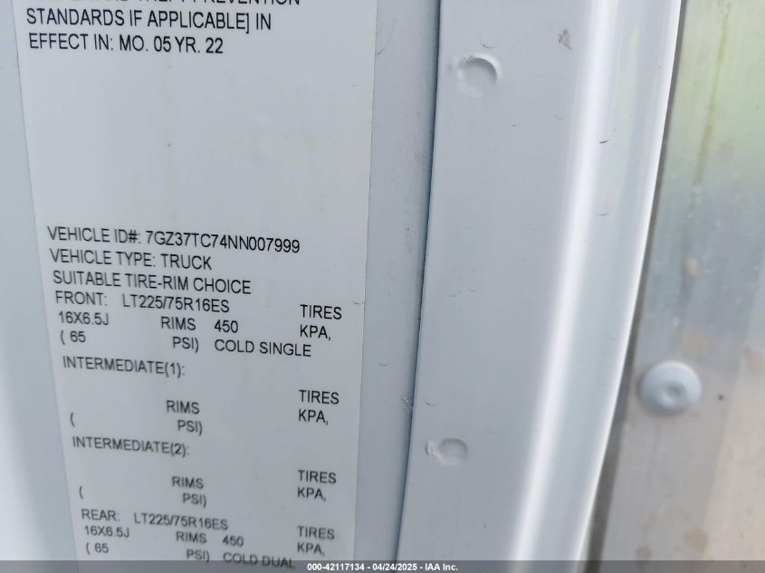 2022 GMC Savana Cutaway Work Van VIN: 7GZ37TC74NN077999 Lot: 42117134