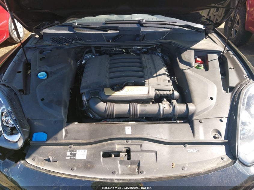 2016 PORSCHE CAYENNE VIN: WP1AA2A23GLA04144