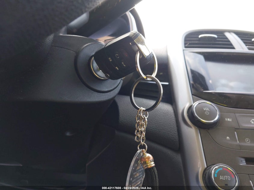 2013 CHEVROLET MALIBU VIN: 1G11D5SR0DF346532