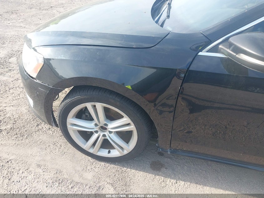 2012 VOLKSWAGEN PASSAT VIN: 1VWBM7A31CC017629