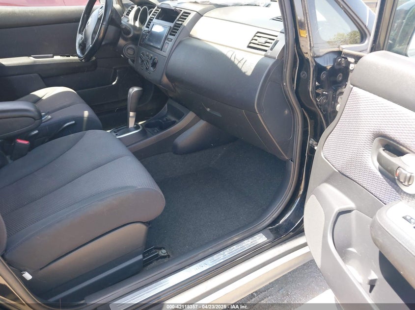 2008 NISSAN VERSA VIN: 3N1BC13E28L452563