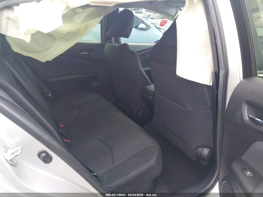 2016 TOYOTA PRIUS VIN: JTDKBRFUXG3506476
