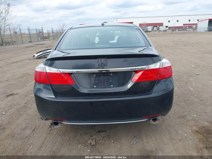 2013 HONDA ACCORD VIN: 1HGCR3F89DA031914