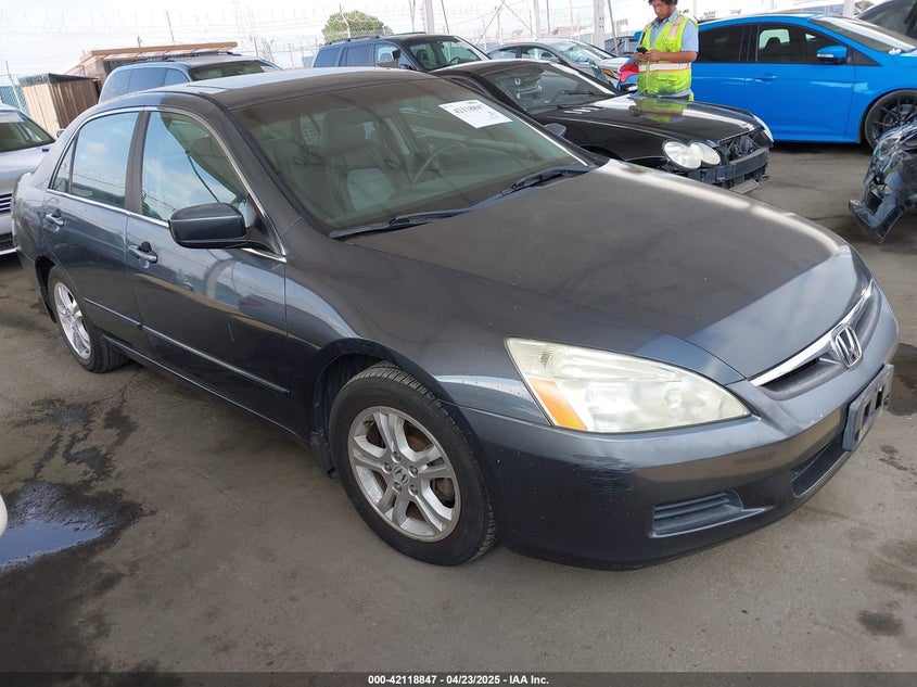 2007 HONDA ACCORD VIN: 1HGCM56827A015715