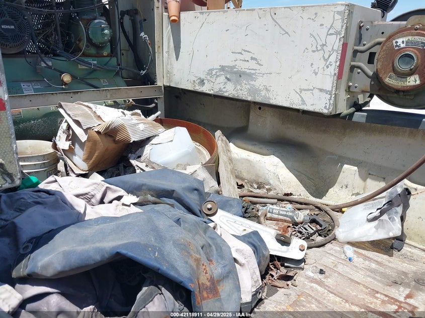 2011 Ford F-250 Xl VIN: 1FTBF2A63BEB21696 Lot: 42118911