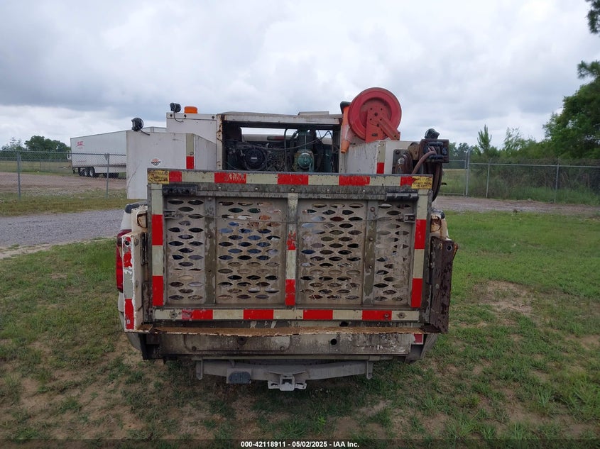 2011 Ford F-250 Xl VIN: 1FTBF2A63BEB21696 Lot: 42118911