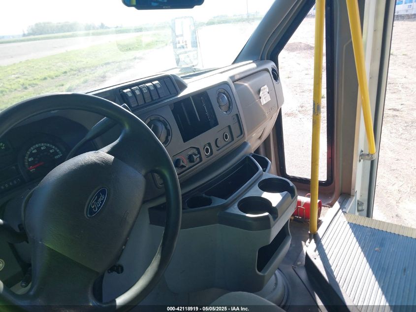 2019 Ford E-450 Cutaway VIN: 1FDFE4FS4KDC63661 Lot: 42118919