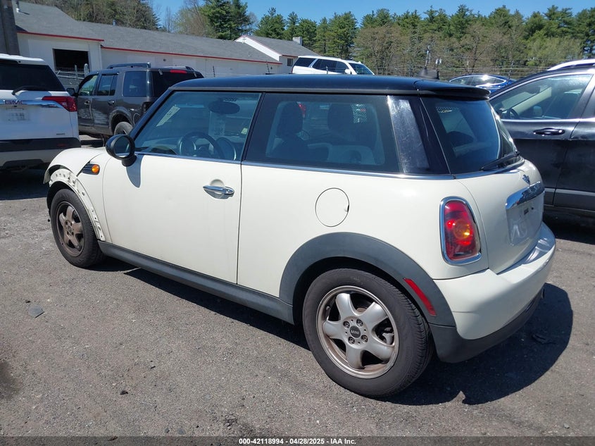 2008 MINI COOPER VIN: WMWMF33598TU66736