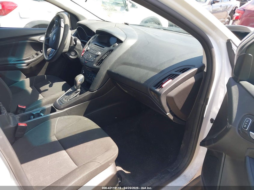 2017 FORD FOCUS SE - 1FADP3F23HL302289