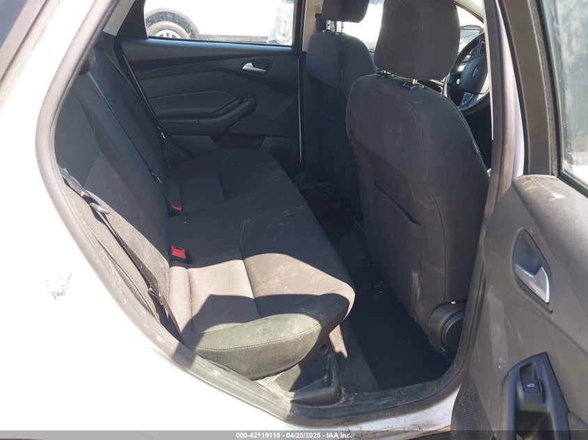 2017 FORD FOCUS SE - 1FADP3F23HL302289