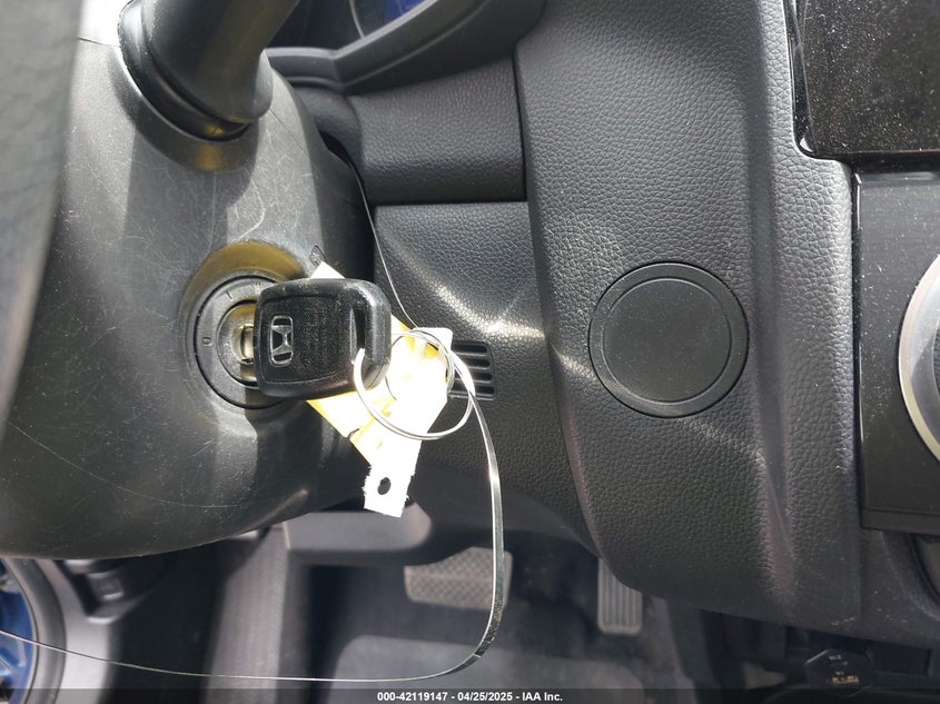2015 HONDA FIT VIN: 3HGGK5H50FM752374
