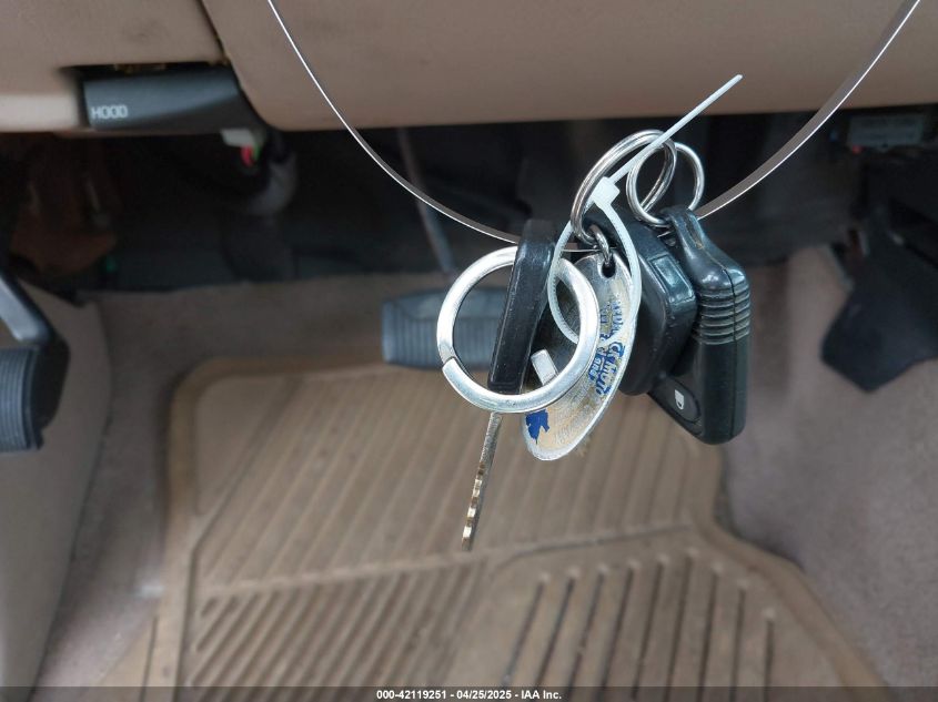 1999 Ford F-150 Lariat/Work Series/Xl/Xlt VIN: 1FTRF17W7XNA96857 Lot: 42119251