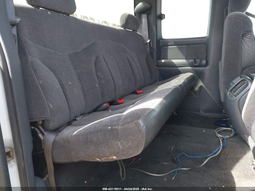 2000 GMC Sierra 1500 Sle VIN: 2GTEC19T0Y1236700 Lot: 42119311