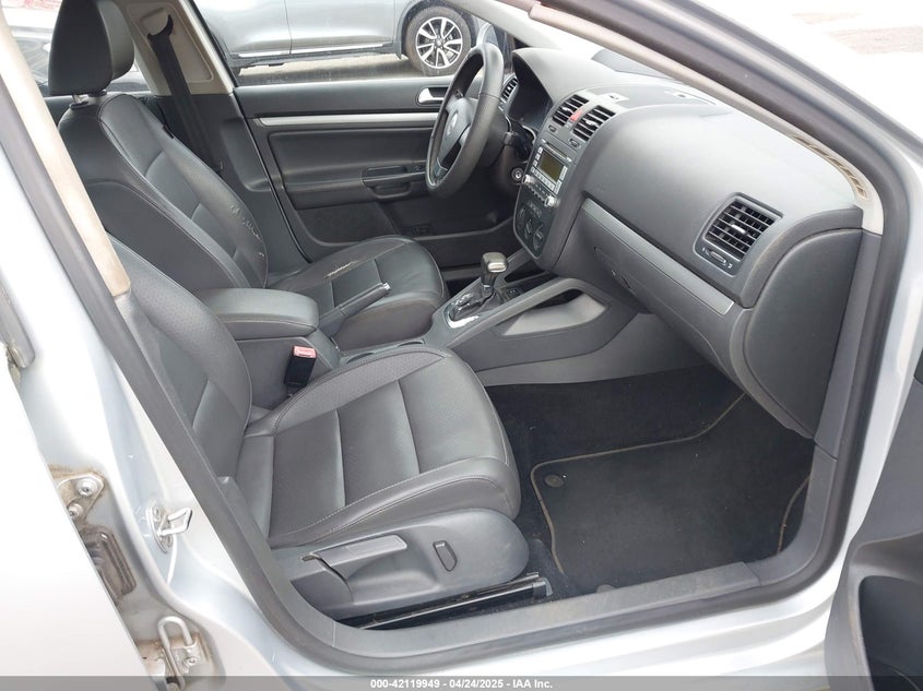 2009 VOLKSWAGEN JETTA VIN: 3VWRZ71K09M122435