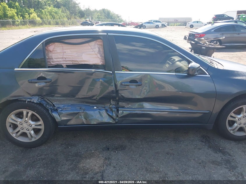 2007 HONDA ACCORD VIN: JHMCM56397C006046