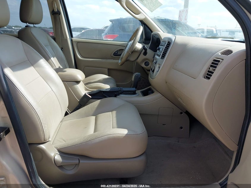 2007 FORD ESCAPE VIN: 1FMYU03127KB33946