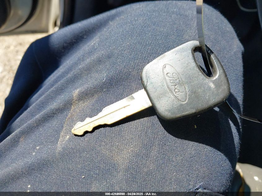 2001 Ford F-150 Xl/Xlt VIN: 1FTRF17W81NB17920 Lot: 42120768