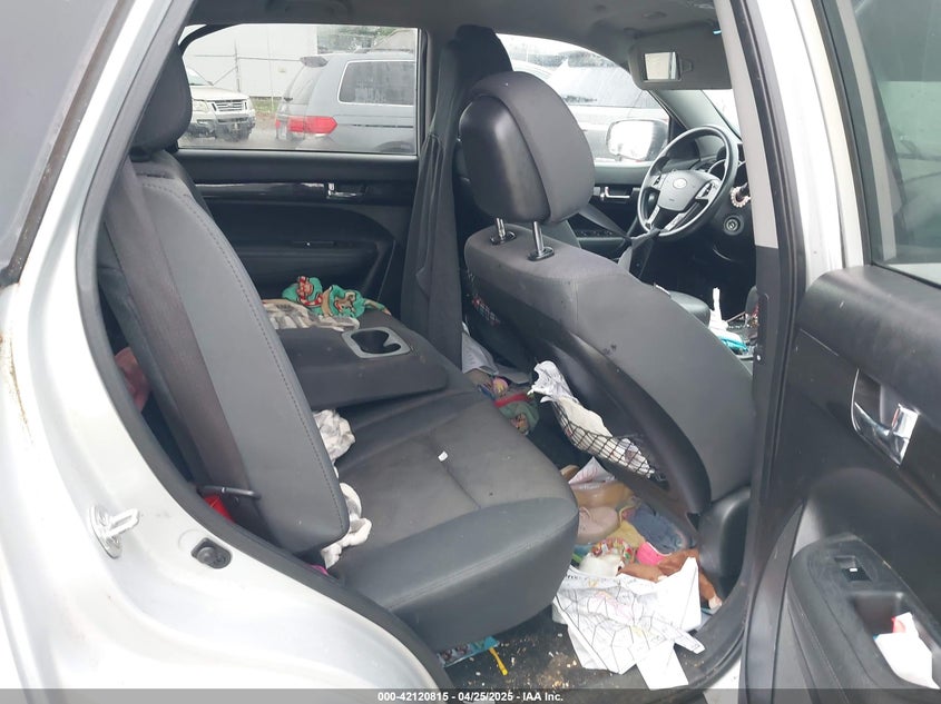 2013 KIA SORENTO VIN: 5XYKT3A66DG359826