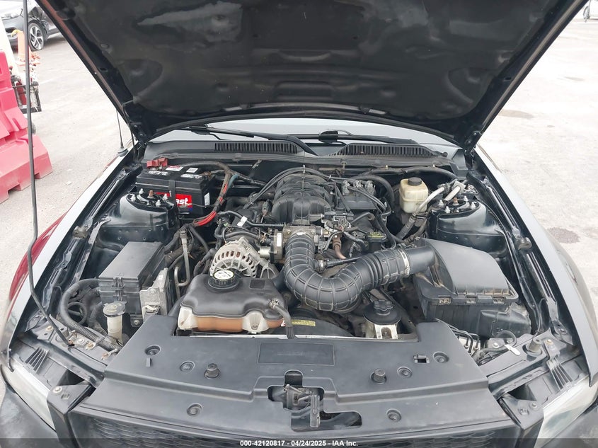 2008 FORD MUSTANG VIN: 1ZVHT80N785208683