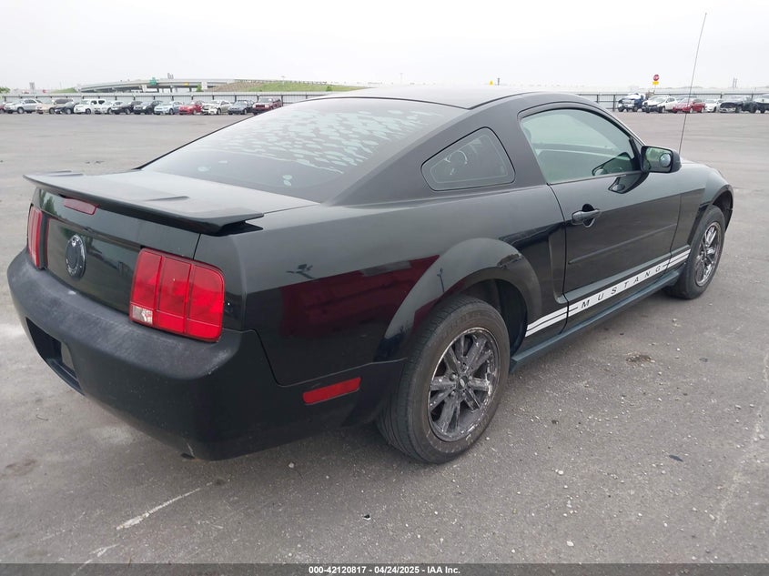 2008 FORD MUSTANG VIN: 1ZVHT80N785208683