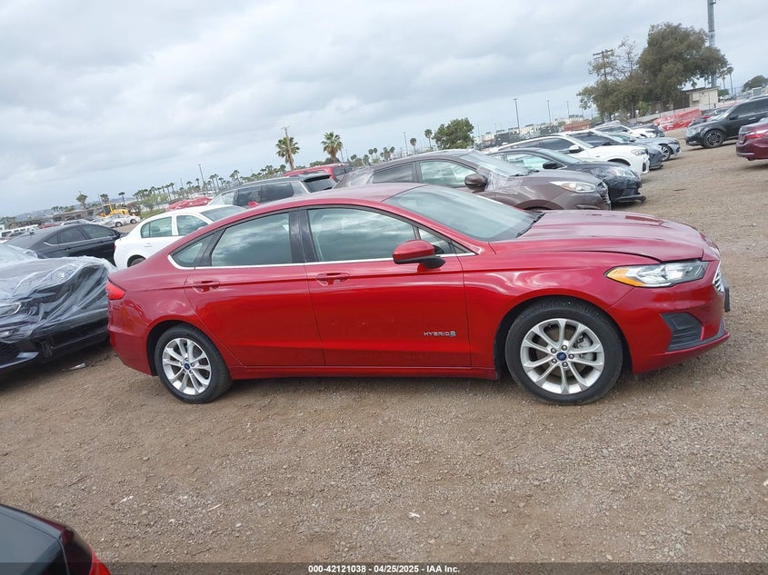 2019 FORD FUSION VIN: 3FA6P0LU0KR200678