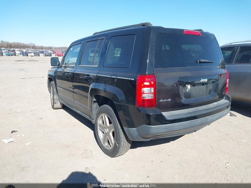 1C4NJRBB3CD637421 2012 JEEP LIBERTY (PATRIOT) photo no. 3