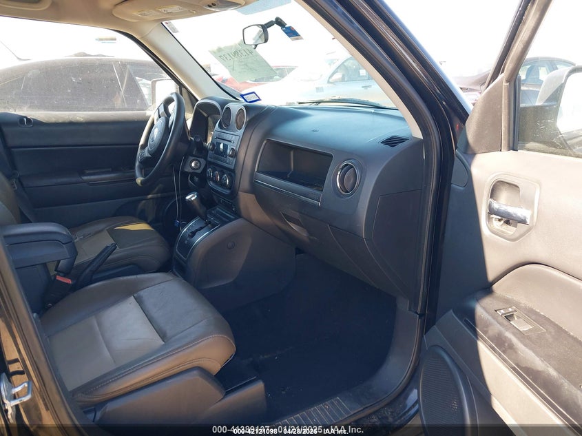 1C4NJRBB3CD637421 2012 JEEP LIBERTY (PATRIOT) photo no. 5