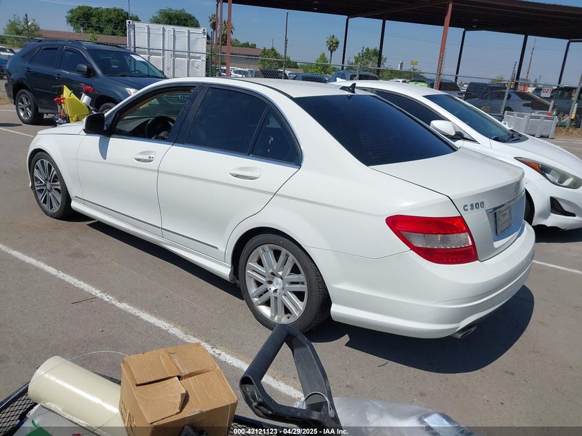 2009 MERCEDES-BENZ C 300 VIN: WDDGF54X09F233877