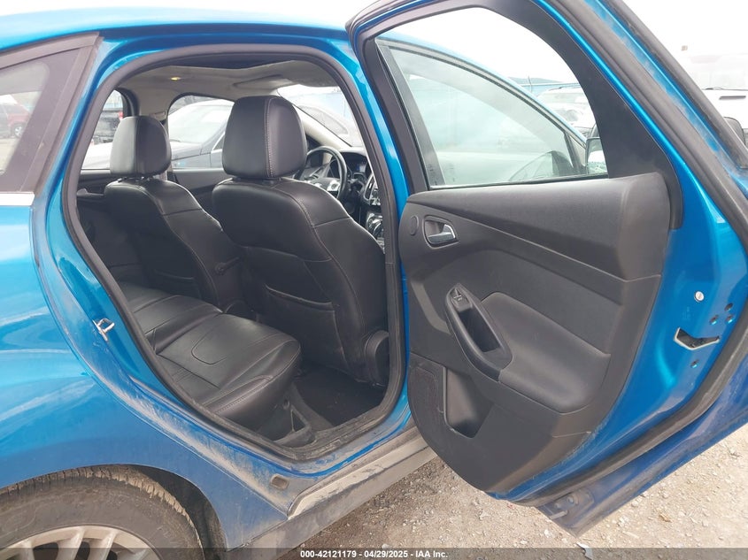 2013 FORD FOCUS VIN: 1FADP3J22DL245603