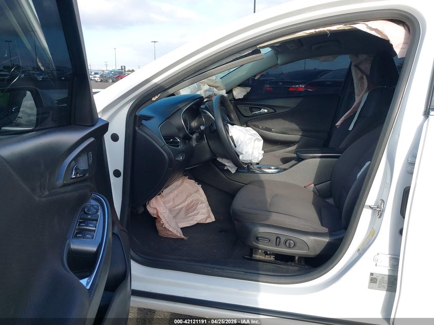 2019 CHEVROLET MALIBU LT - 1G1ZD5ST7KF152897