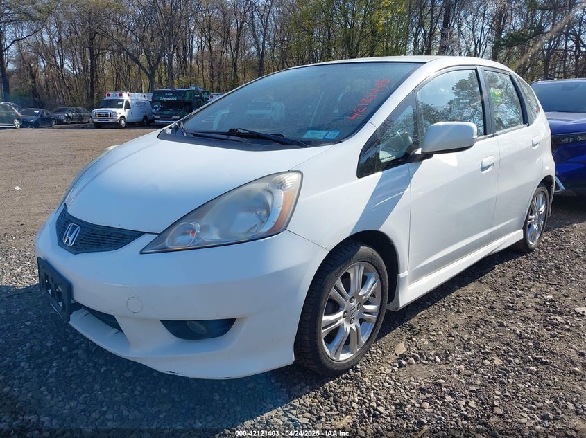 2009 HONDA FIT VIN: JHMGE88609C002848