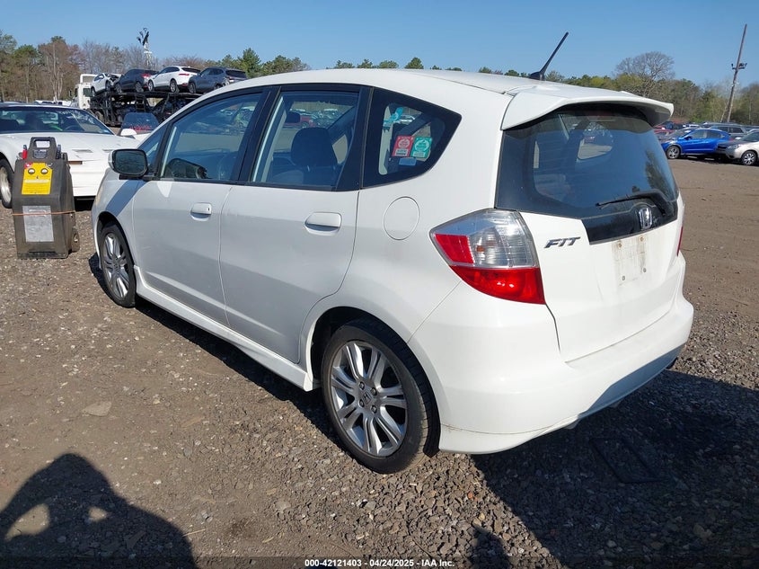 2009 HONDA FIT VIN: JHMGE88609C002848