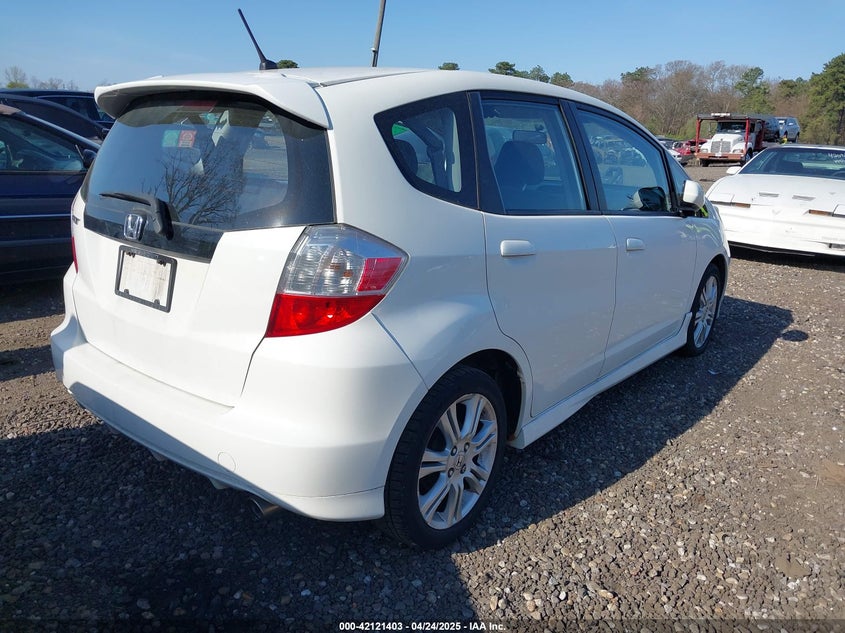 2009 HONDA FIT VIN: JHMGE88609C002848