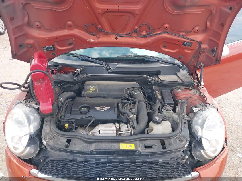2012 MINI COOPER S VIN: WMWSV3C54CTY17779