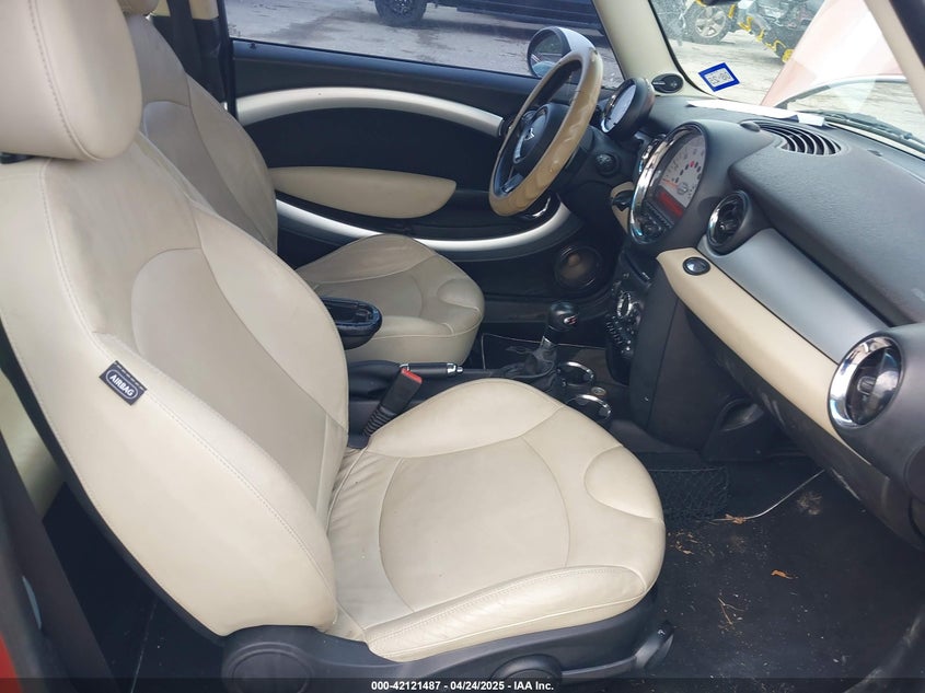 2012 MINI COOPER S VIN: WMWSV3C54CTY17779