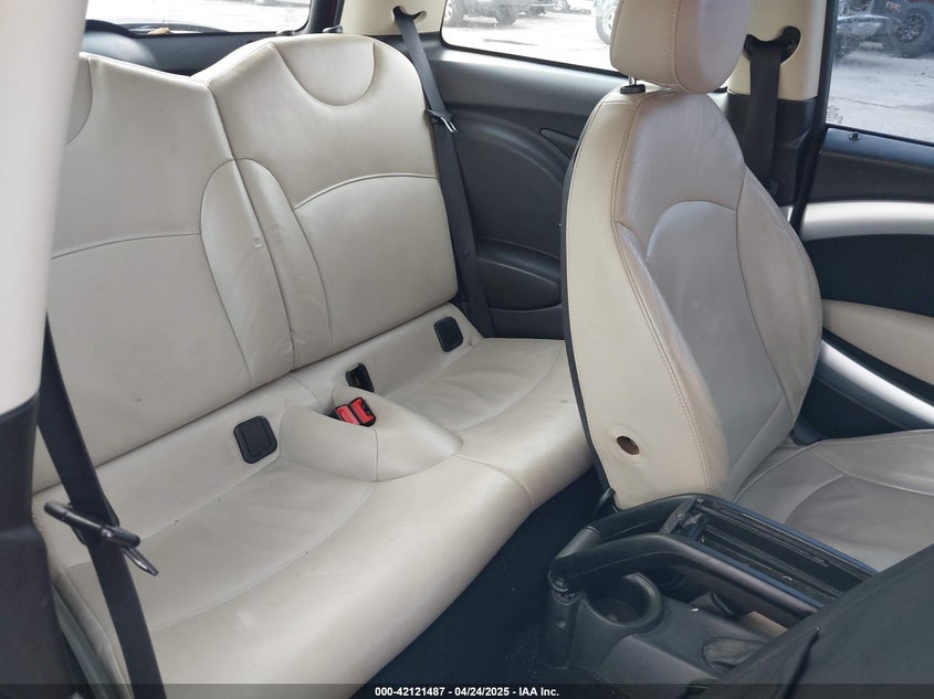 2012 MINI COOPER S VIN: WMWSV3C54CTY17779