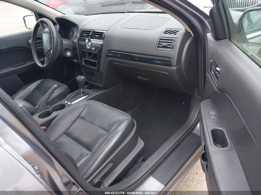 2006 FORD FUSION VIN: 3FAFP08176R133825
