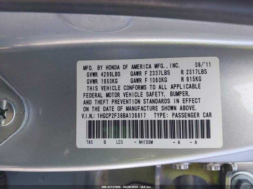 2011 HONDA ACCORD VIN: 1HGCP2F38BA136817
