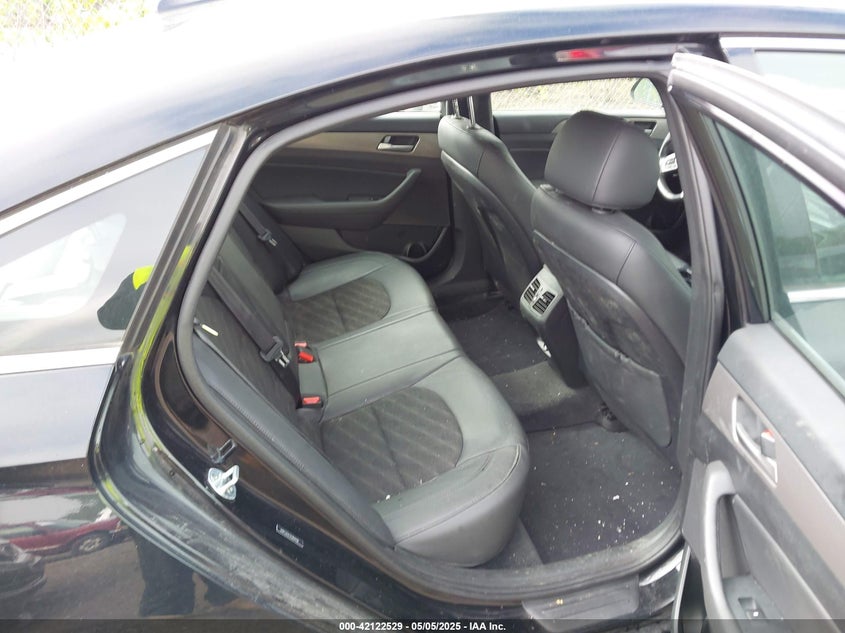 2019 HYUNDAI SONATA VIN: 5NPE34AF7KH818208