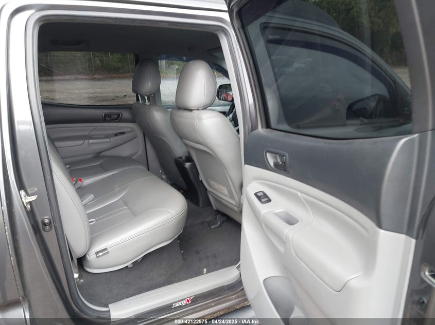 2015 TOYOTA TACOMA VIN: 5TFJU4GN1FX087568