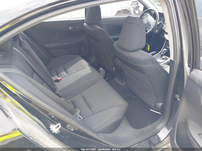 2015 HONDA ACCORD VIN: 1HGCR2F50FA135890