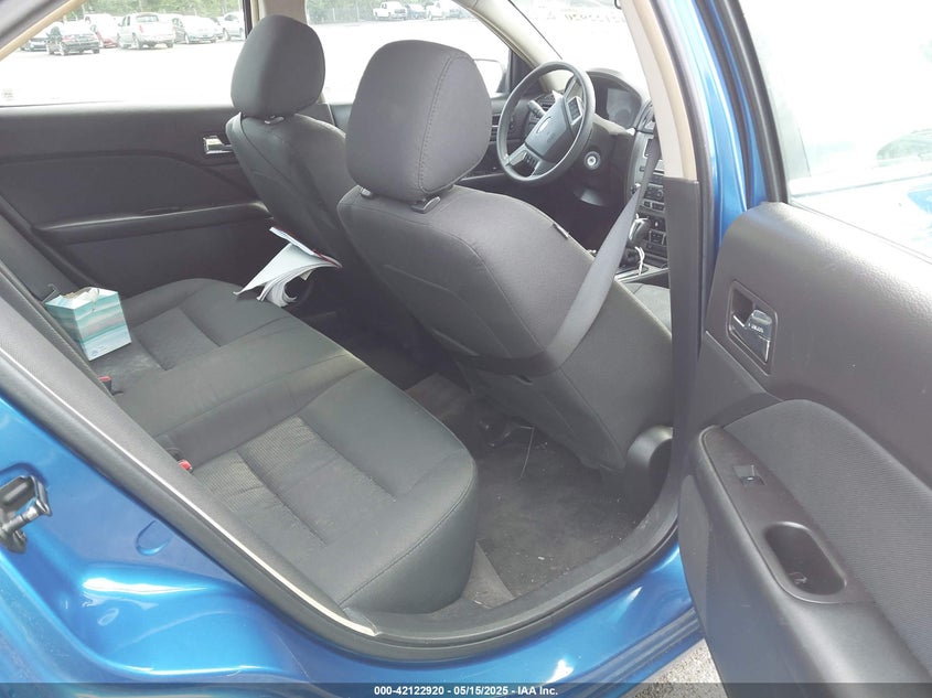 2011 FORD FUSION VIN: 3FAHP0HA8BR137188