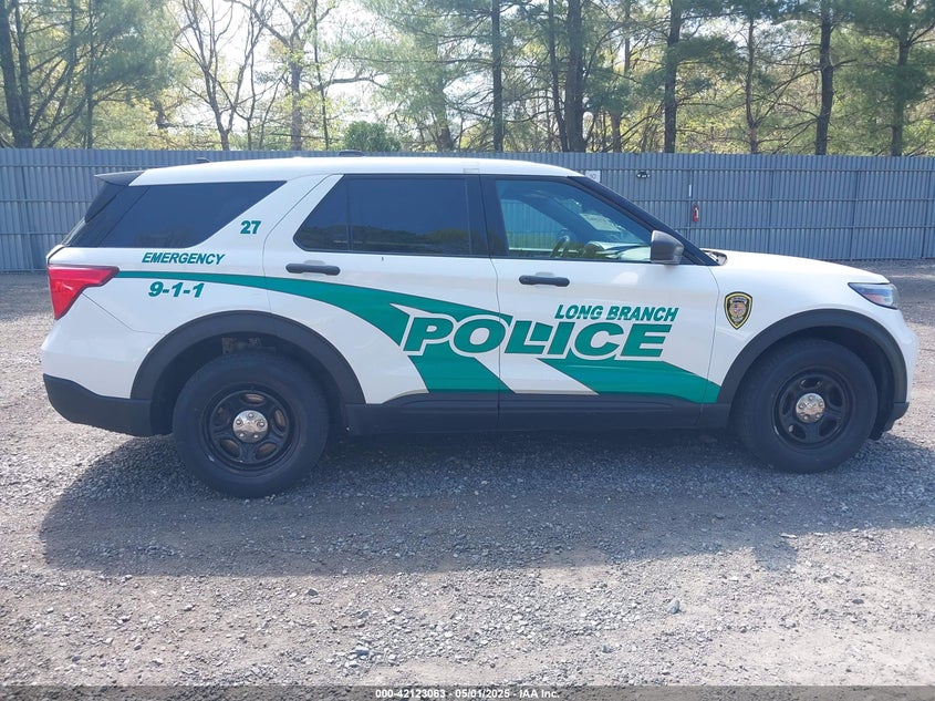 2022 FORD POLICE INTERCEPTOR VIN: 1FM5K8AB2NGC42586
